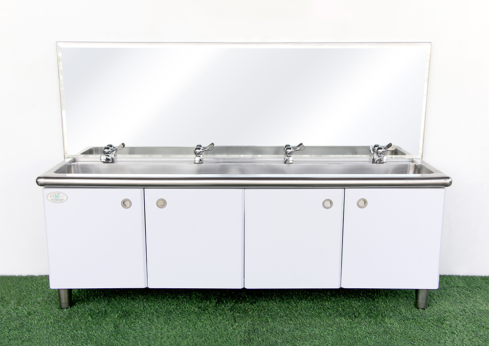 可麗兒-幼兒園/小朋友/兒童不鏽鋼鏡子款-一體成型式洗手台，配合法規訂做，提供幼兒園、托嬰中心等幼兒場所使用-廣昇不鏽鋼設計